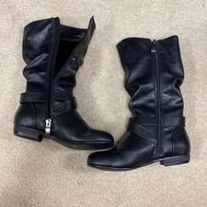 Girls black boots